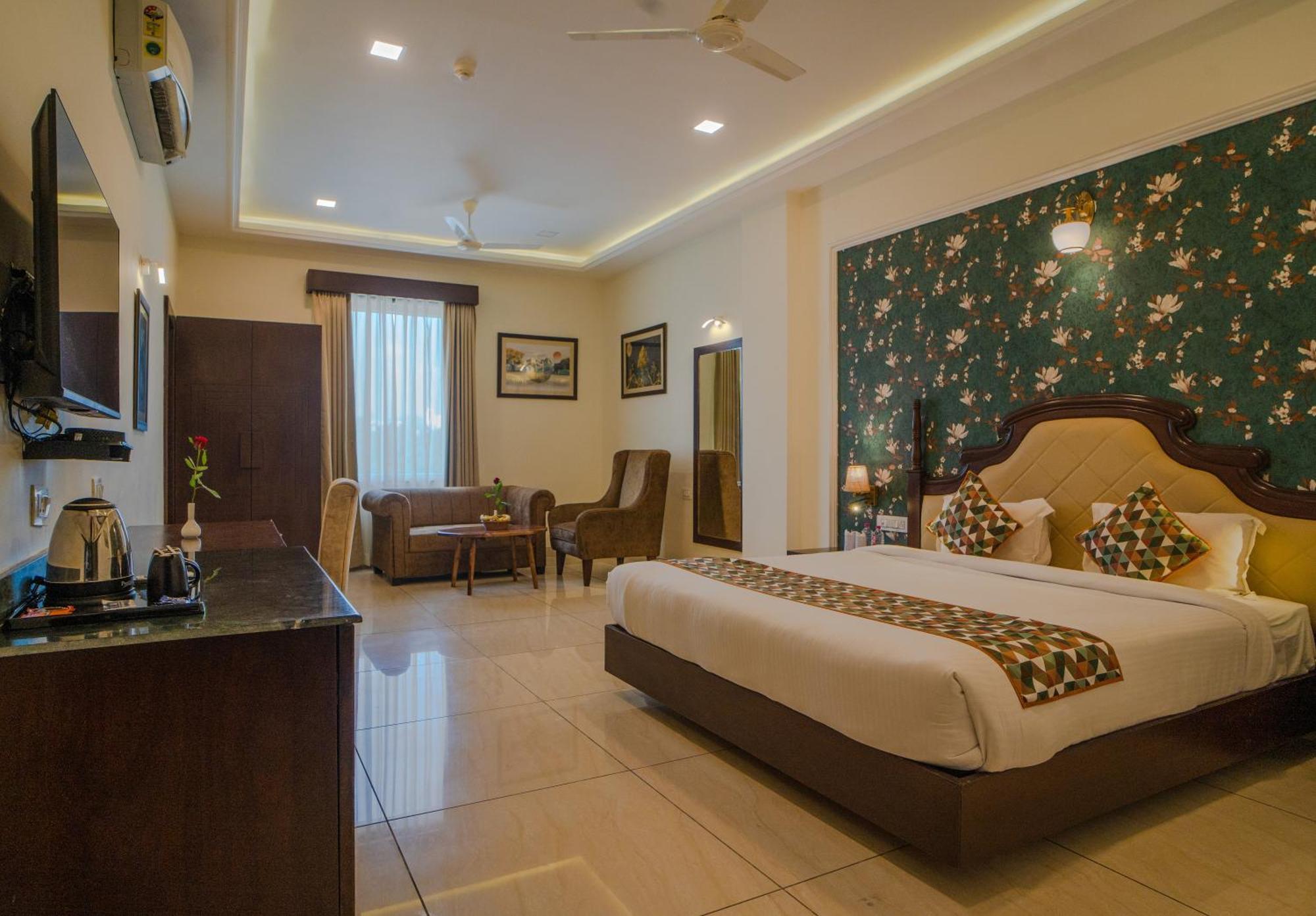 The Courtyard - Beyond Bar & Club Hotell Udaipur Exteriör bild